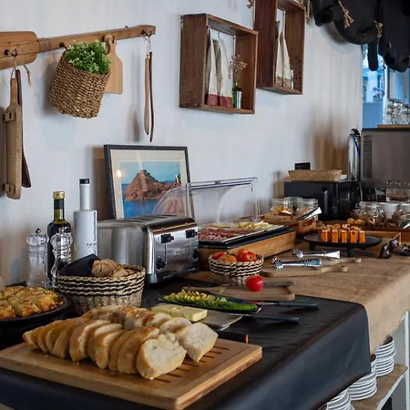 Boutique Es Menut 4*